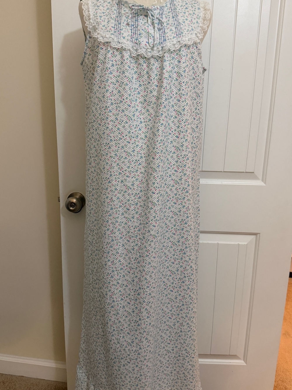 Montgomery Ward Vintage Floral Long Gown - Pastel Floral Design Medium